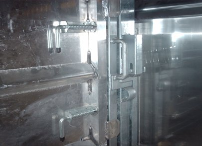 13 trailer latches