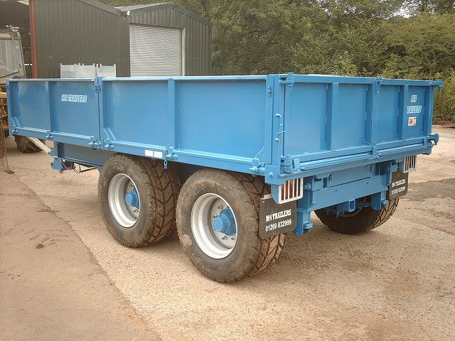 4 dump trailer 4