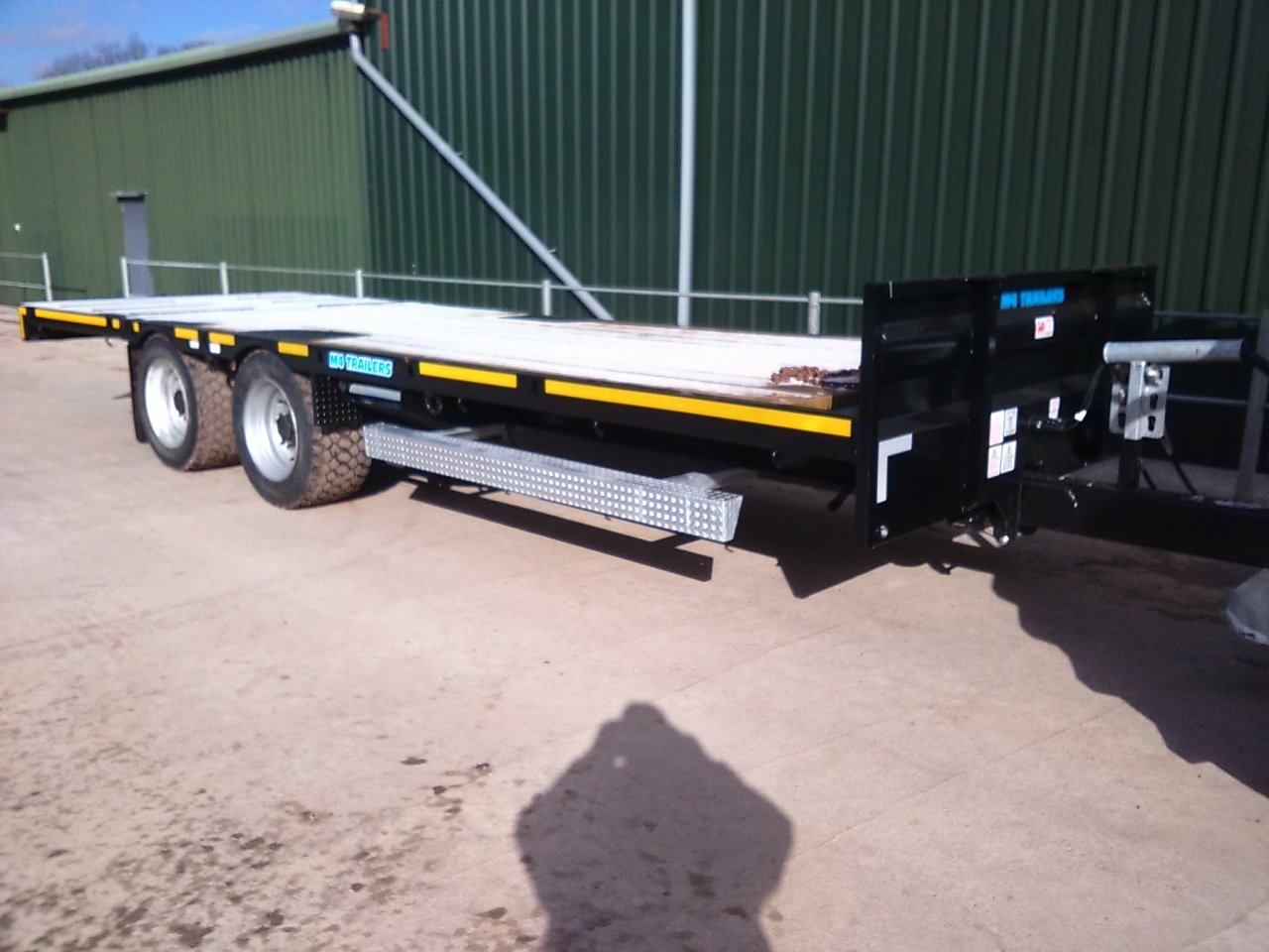 9 black low loader 2