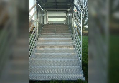 cattle trailer ramp